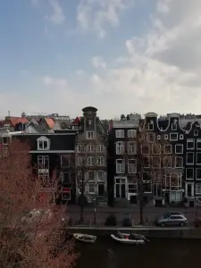 Pat 01 Vanuit Onze Lieve Heer op zolder